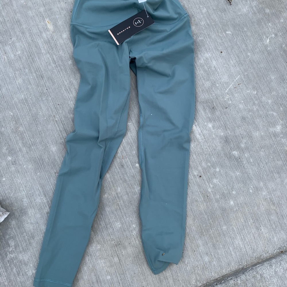 Lululemon dupes (Lavento Store)